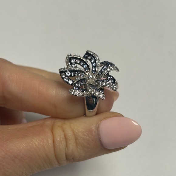 Suzy Levian Sterling Silver Blue Sapphire Created White Sapphire Floral Ring NWT - Picture 3 of 6